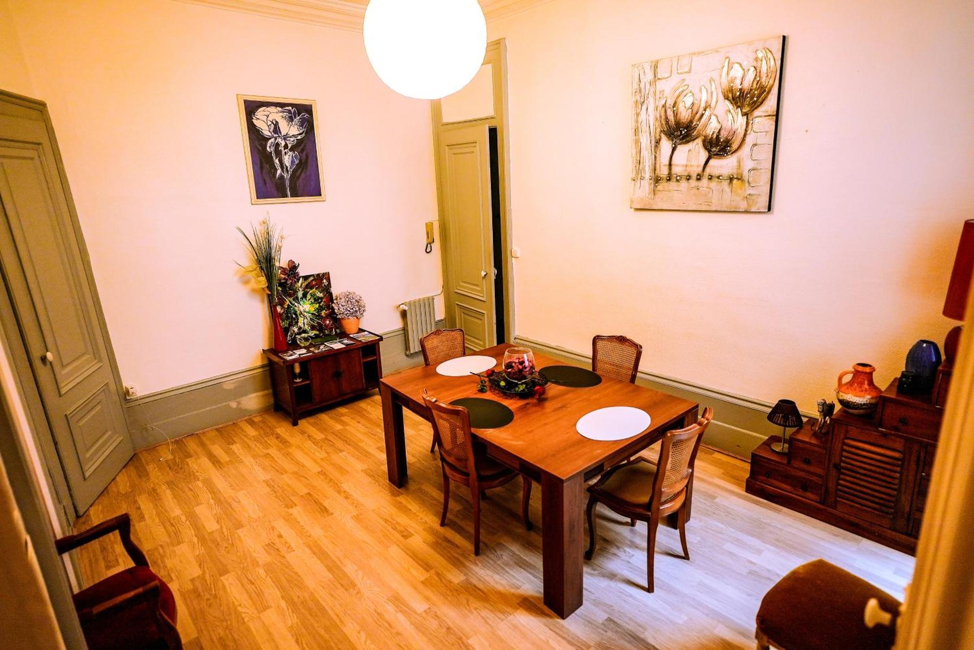 Le St Amour Elegant 2 Chambres *Wifi/Super Centre* Besancon Exterior photo